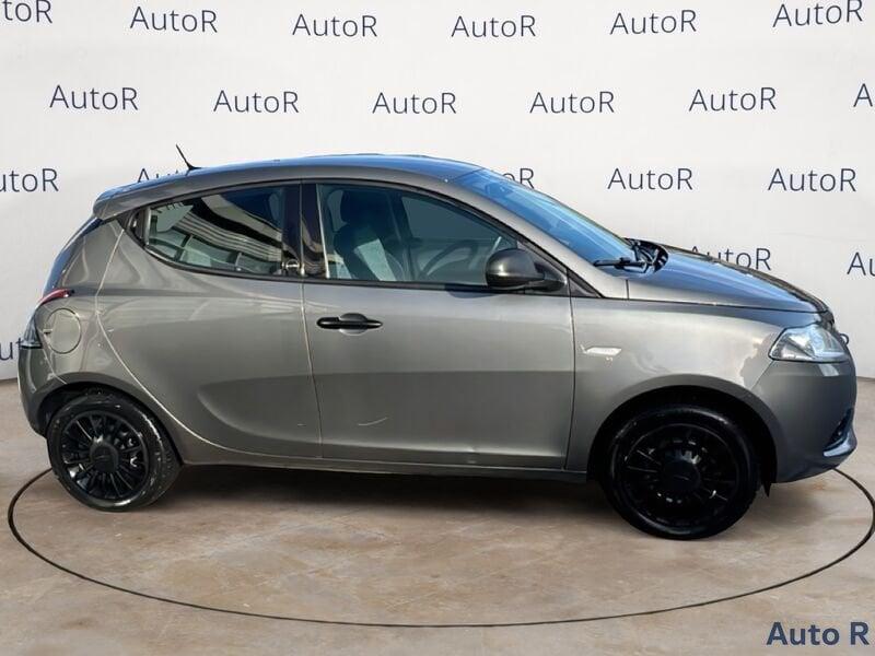 Lancia Ypsilon Ypsilon 1.0 FireFly 5 porte S&S Hybrid Ecochic Gold