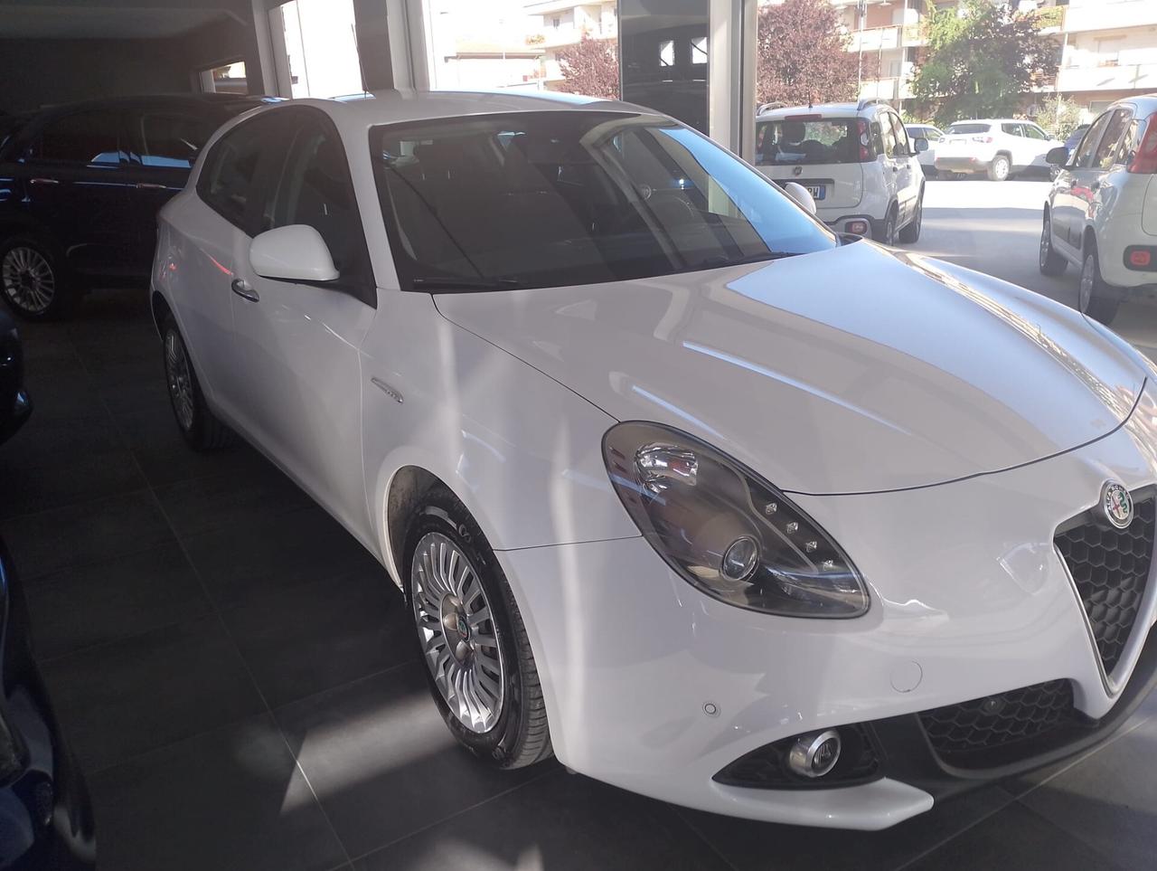 Alfa Romeo Giulietta 1.6 JTDm 120 CV