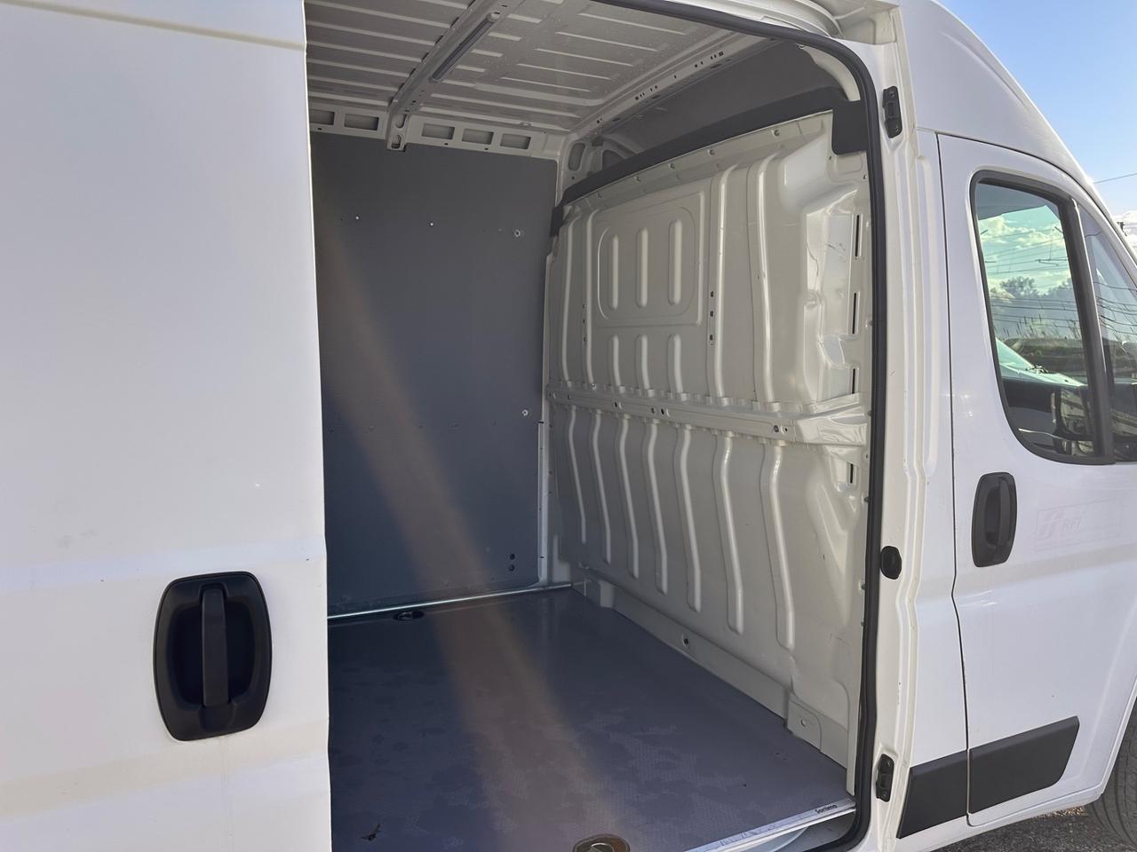 Citroen jumper Tipo 35 L2H2 2.2 bluehdi 140cv S&S