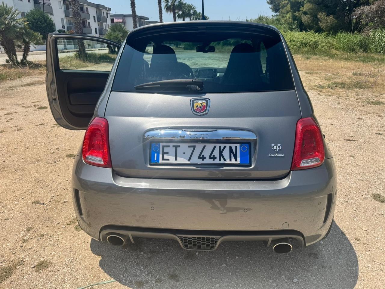 Abarth 595 1.4 Turbo T-Jet 160 CV Competizione