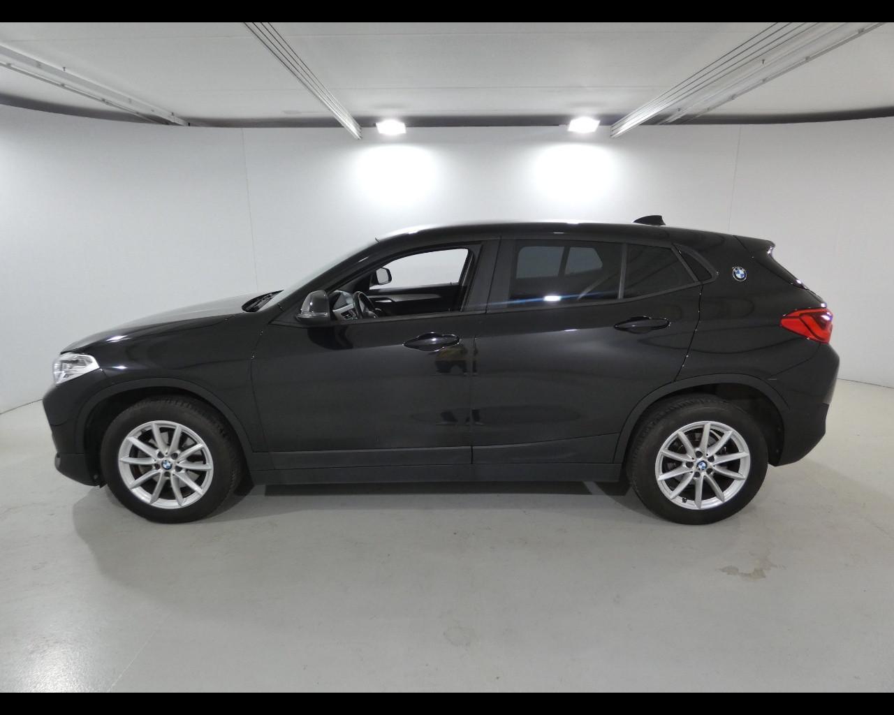 BMW X2 (F39) - X2 sDrive18d Business-X