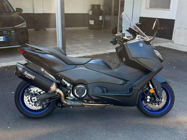 Yamaha TMAX 560 xp560 Akrapovich+scarico originale. Solo 800km