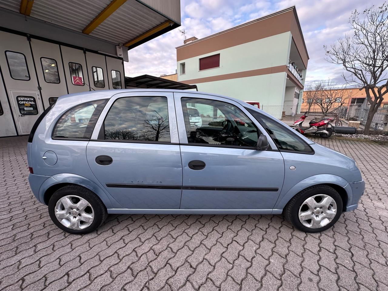 Opel Meriva 1.6 16V Cosmo