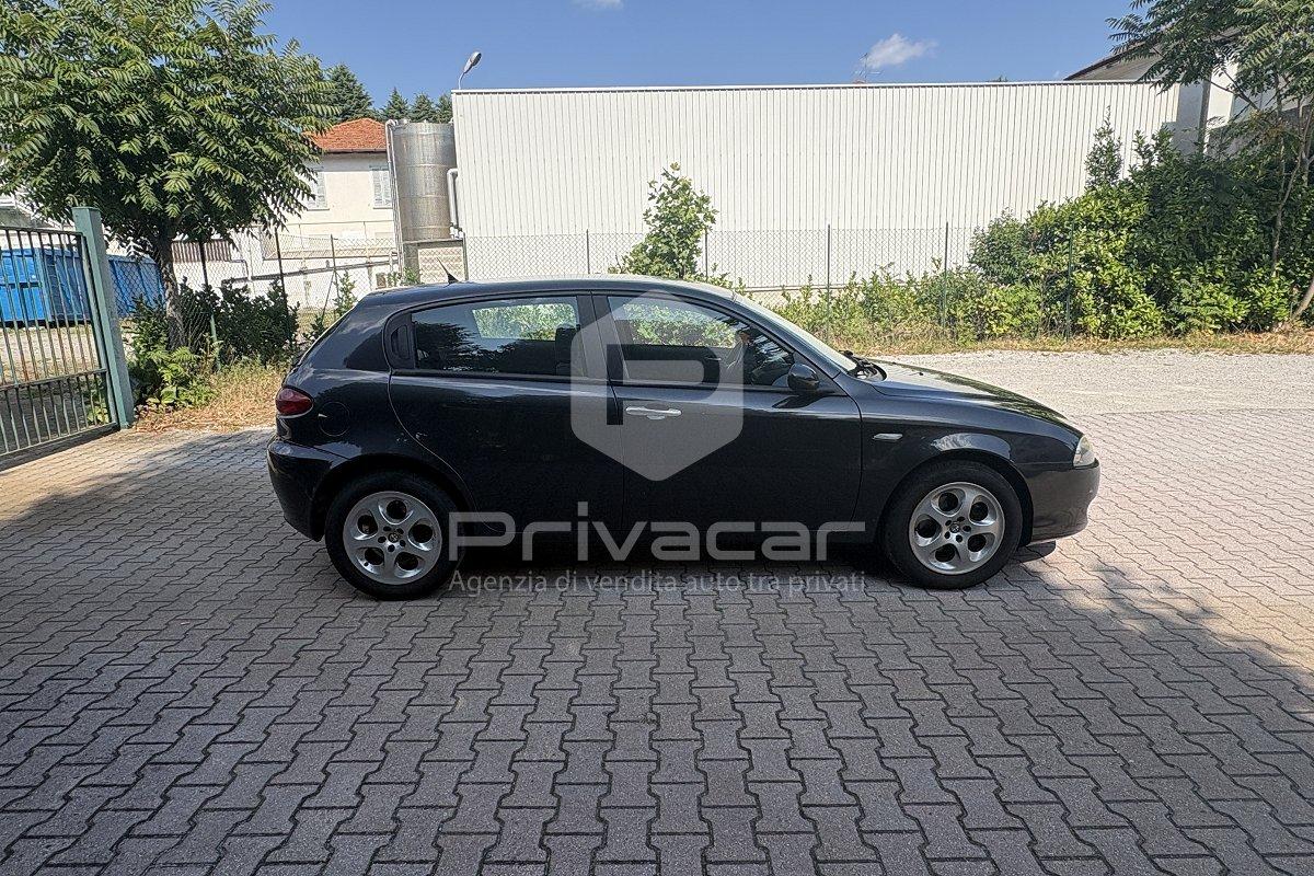 ALFA ROMEO 147 1.6 16V TS 5 porte Distinctive