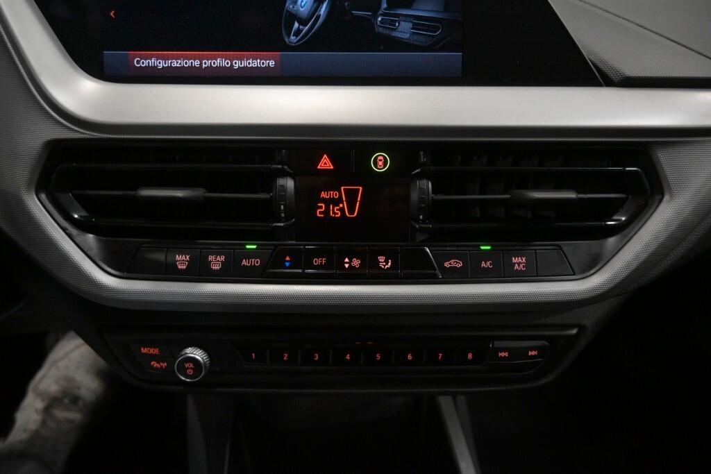 BMW 116D 115CV STEPTRONIC BUSINESS ADVANTAGE ( FARI LED - CRUISE - NAVI - MIRROR - PDC )