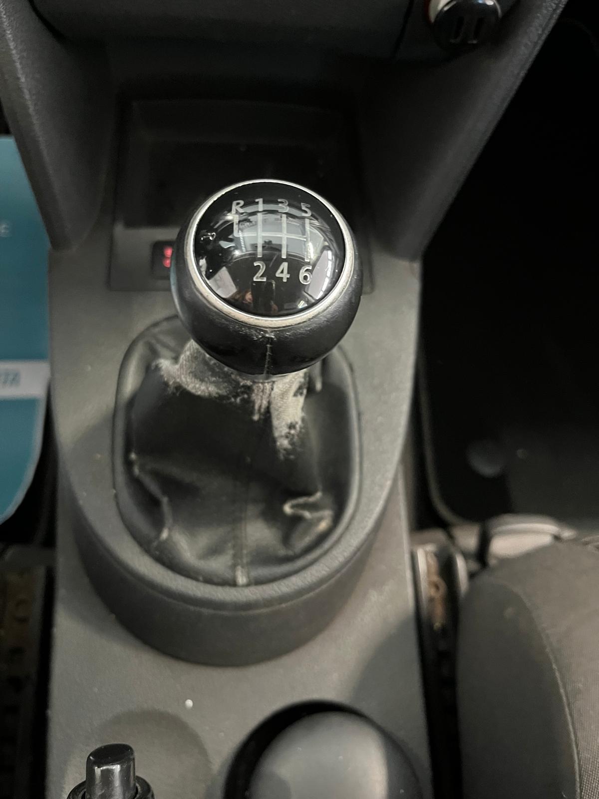 Volkswagen Touran 2.0 tdi Highline