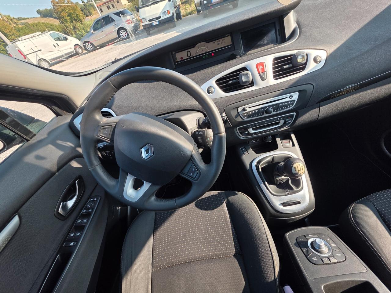 Renault Scenic Scénic X-Mod Terza Serie 1.5 dCi 110CV Luxe,sensori, retrocamera,navigatore,clima,bizona,freno elettronico