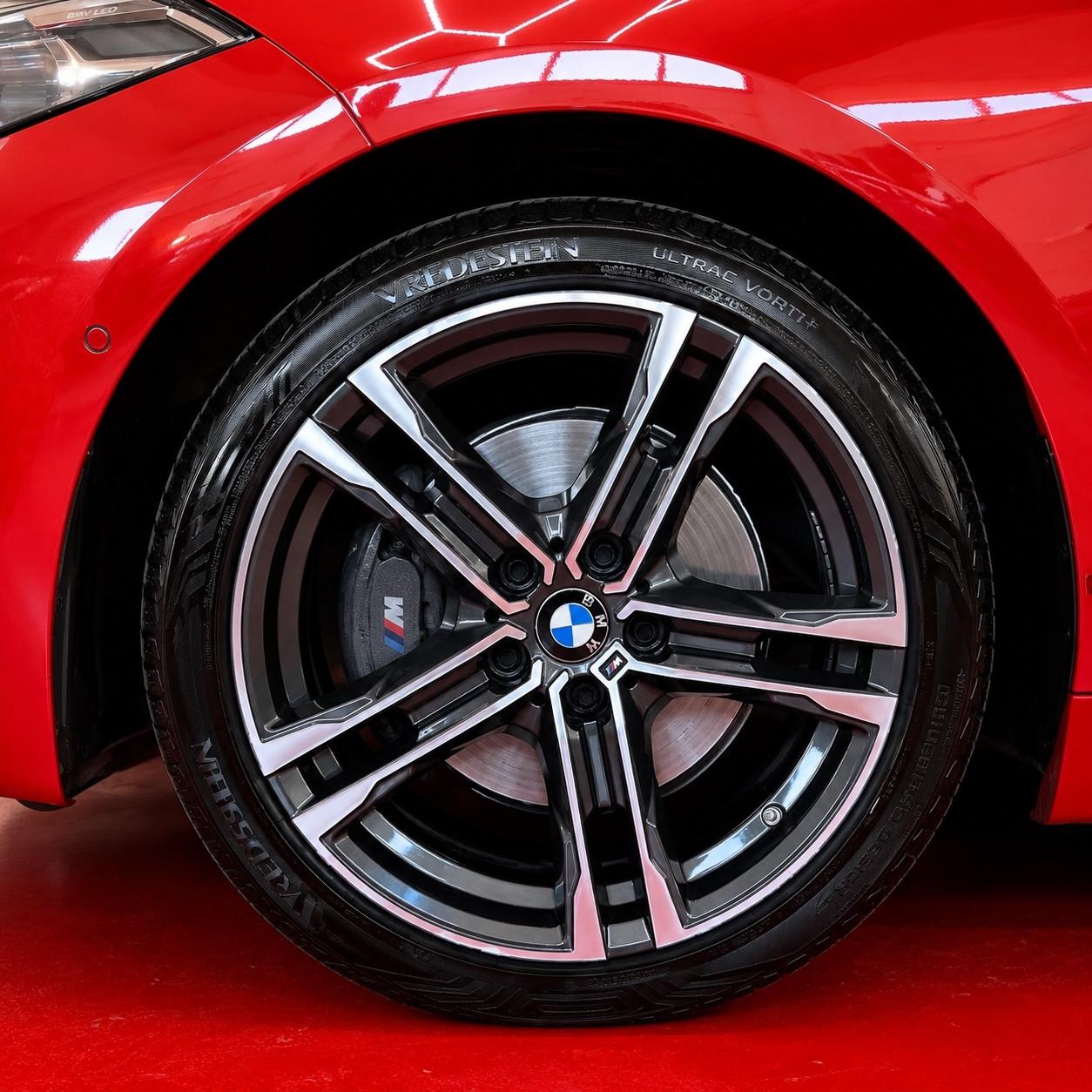 Bmw 116 116d 5p. Msport