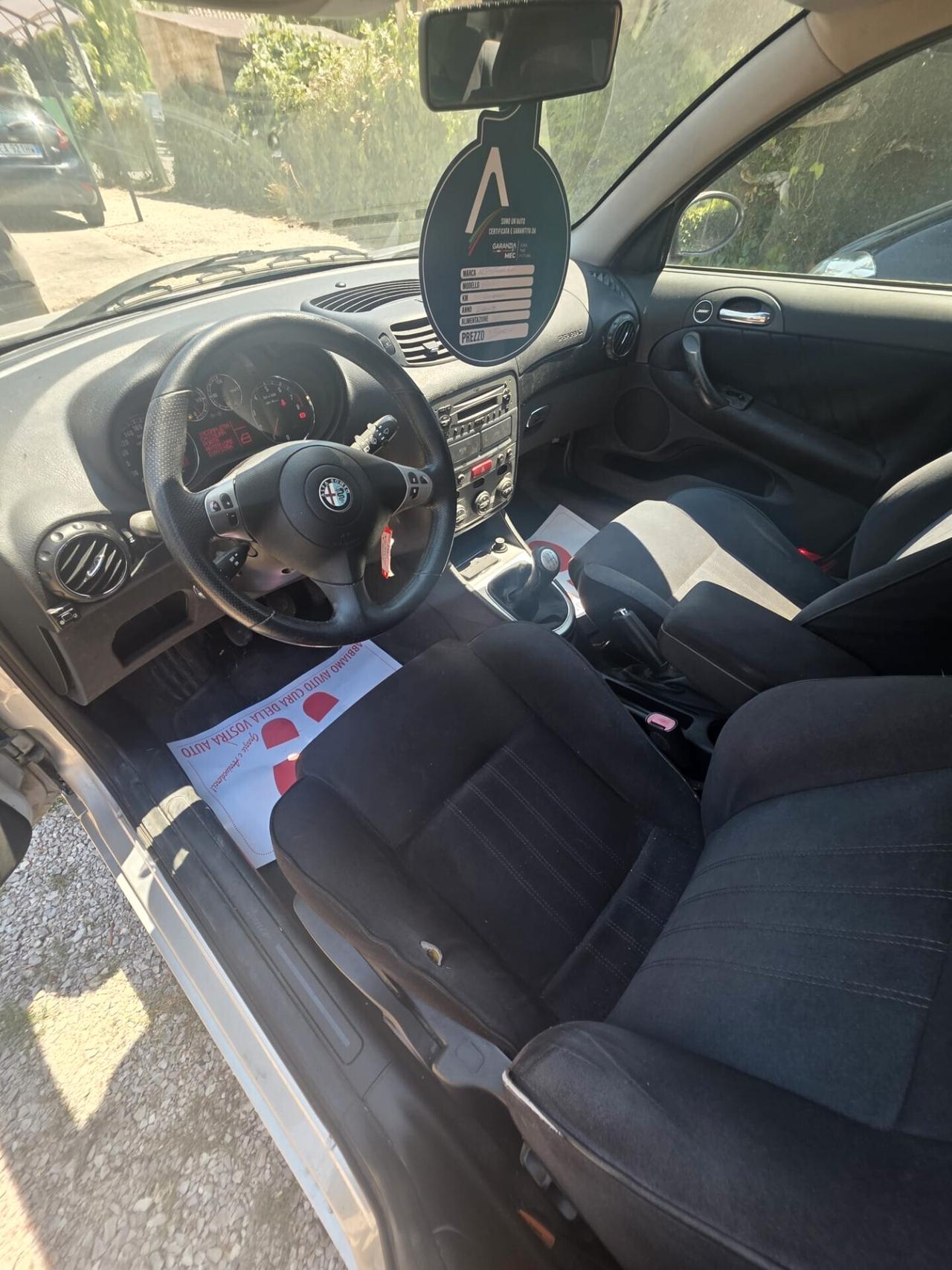 Alfa Romeo 147 1.6 cc GPL 5 porte full optional