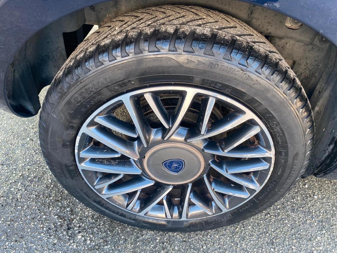 Lancia Ypsilon 1.2 69 CV 5 porte full opt restyling 2016