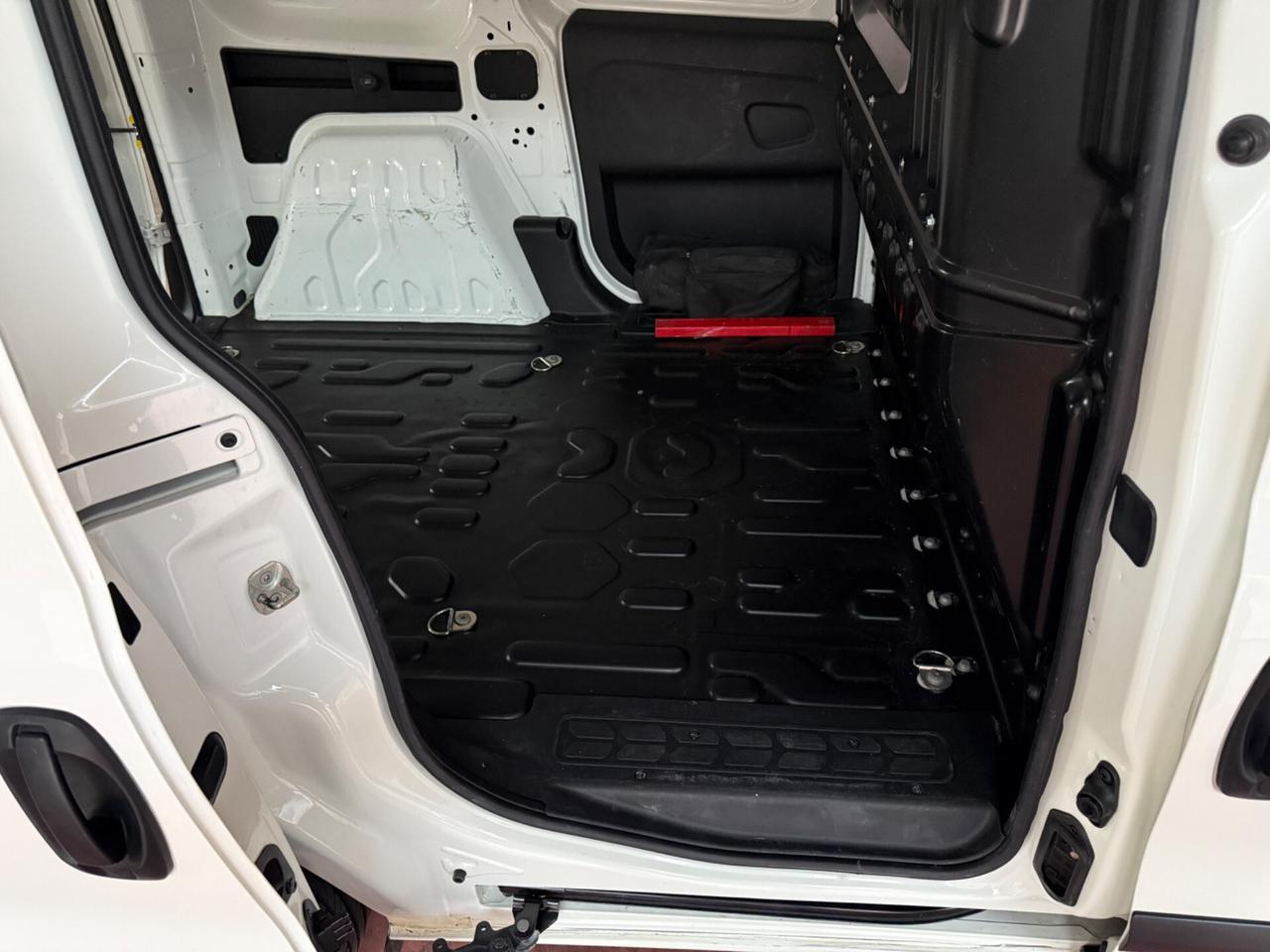 FIAT DOBLÒ CASSONE / PORTA LATERALE