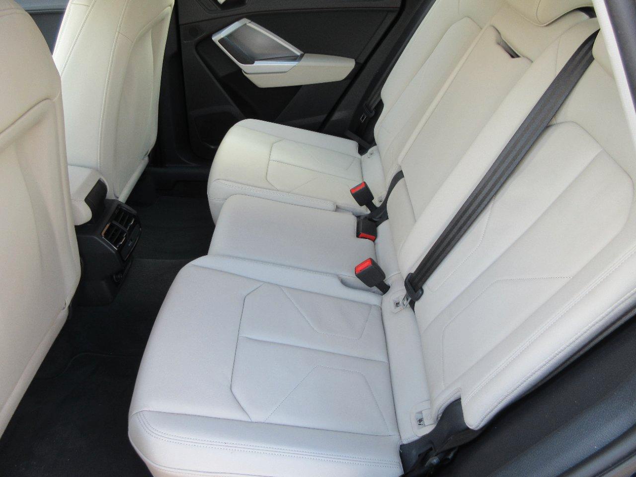Audi Q3 40 2.0 tdi Business quattro 190cv s-tronic