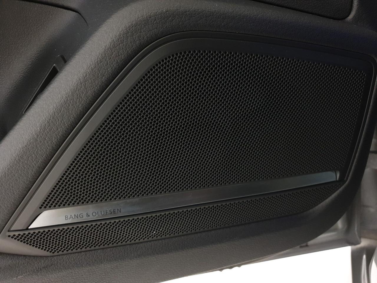 4.0TFSI 600CV quattro tiptronic