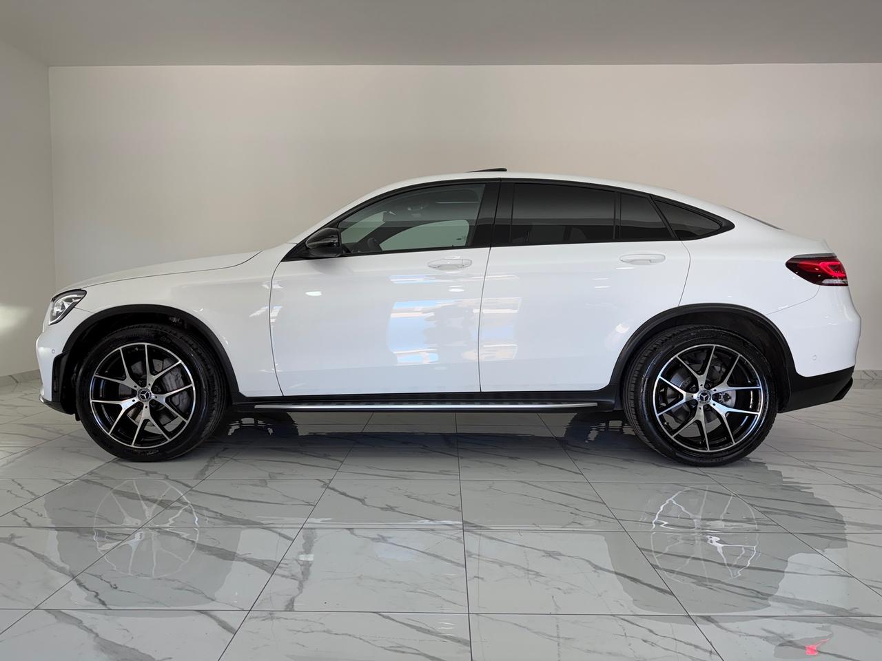 MERCEDES GLC 220 COUPE PREMIUM PUS TETTO/LUCI AMBIENTE/FULL LED
