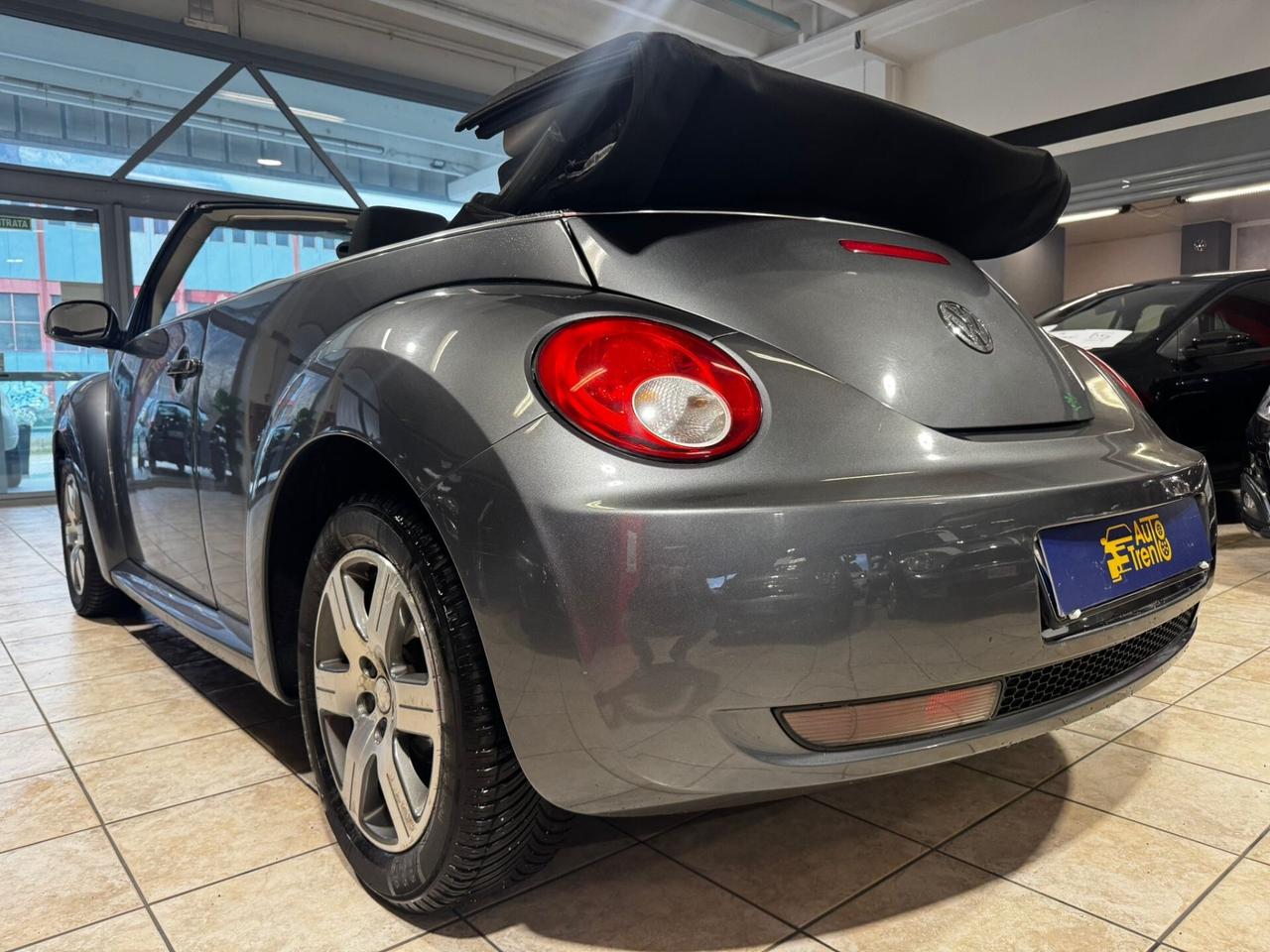 Volkswagen New Beetle 1.9 TDI 105CV Cabrio Lim. Red Edt.