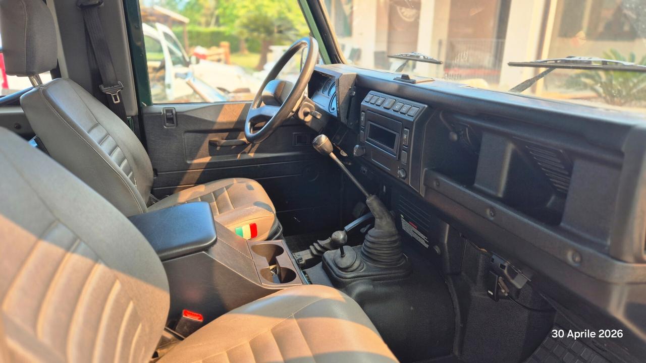Land Rover Defender 90 2.5 Td5 Station Wagon SE