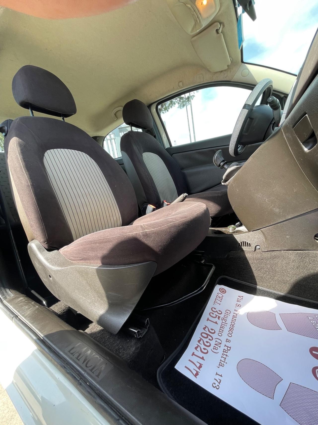 Lancia Ypsilon 1.2 Argento