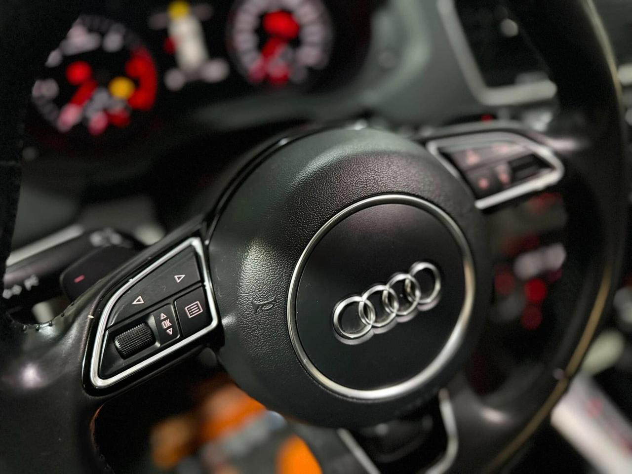 Audi Q3 2.0 TDI quattro Sport 150cv 2016 S-tronic