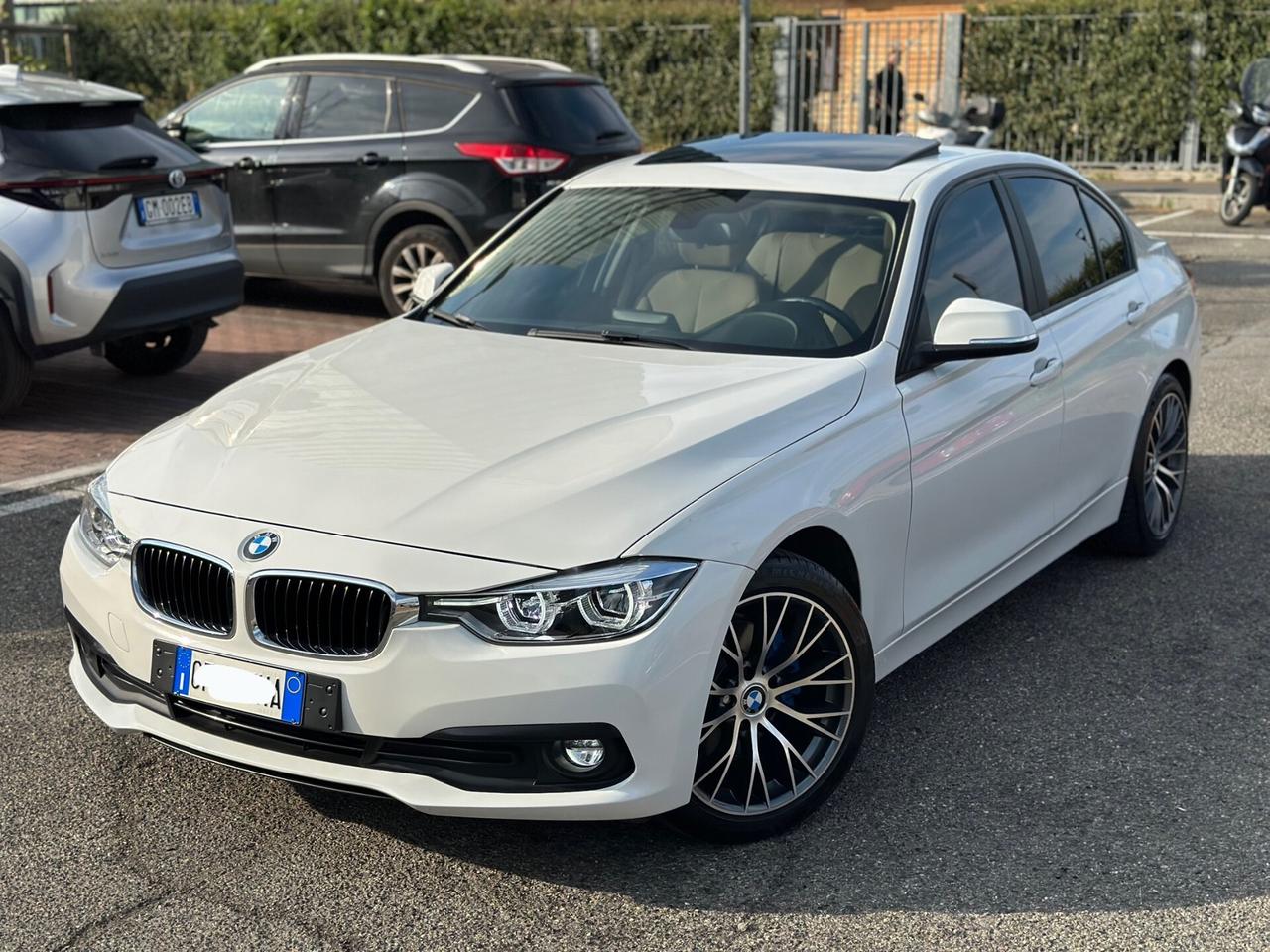 Bmw 320i berlina Business Advantage aut.