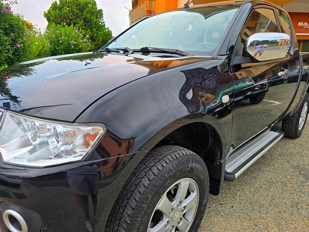 Mitsubishi L200 2.5 DI-D/136CV CLUB CUB INVITE