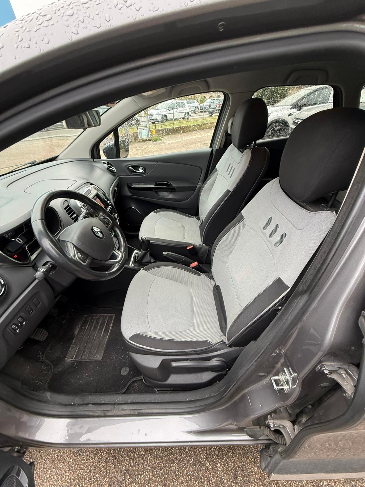 RENAULT CAPTUR 1,5 DCI 90 CV INTENS MY16 5P