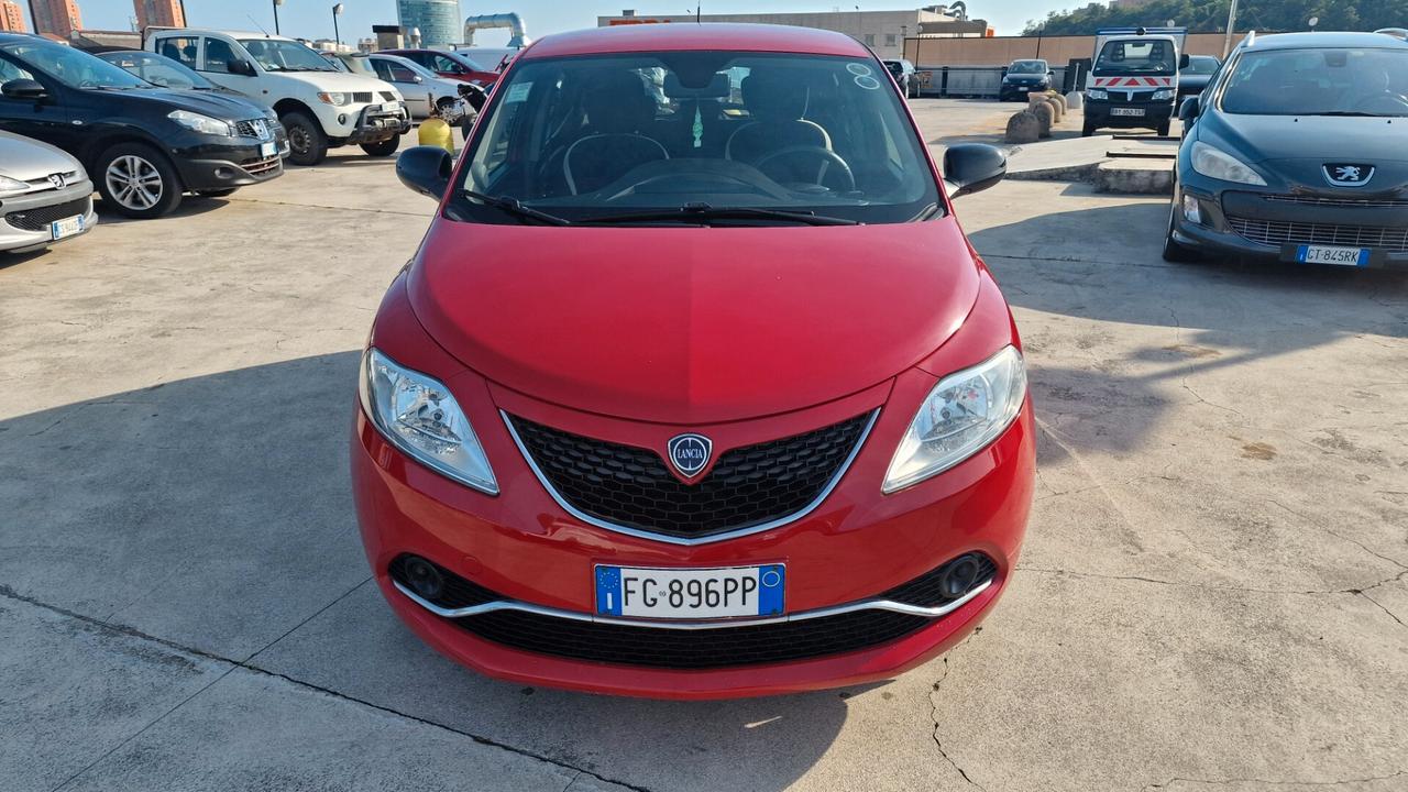 Lancia Ypsilon 1.2 69 CV 5 porte GPL Ecochic Gold