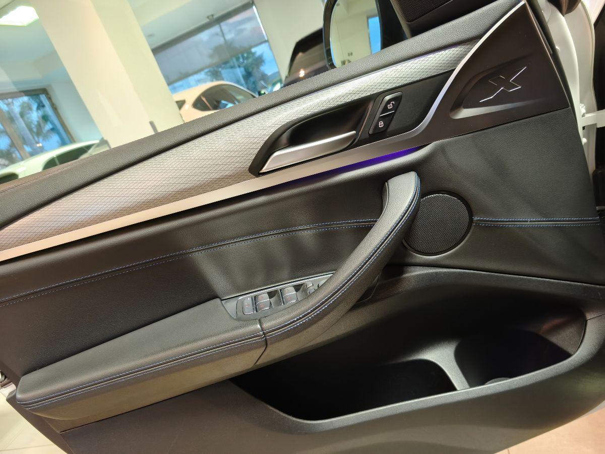 BMW X4 xDrive30i 2.0 Benzina M-SPORT Shadow Line