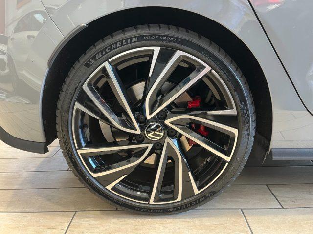 VOLKSWAGEN Golf GTI CLUB SPORT
