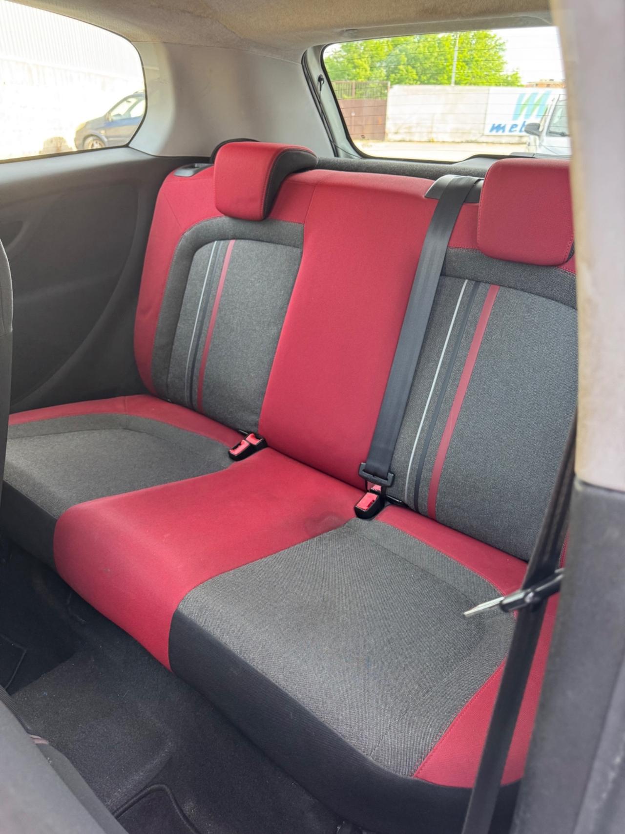 Fiat Punto 1.4 8V 3 porte Natural Power Lounge