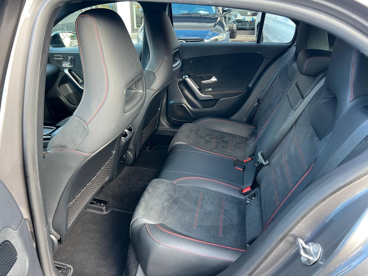 Mercedes-benz A 180 d Automatic AMG Line Premium Plus