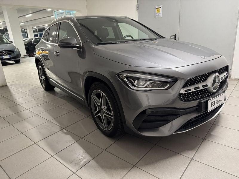 Mercedes-Benz GLA GLA 200 Automatic Premium