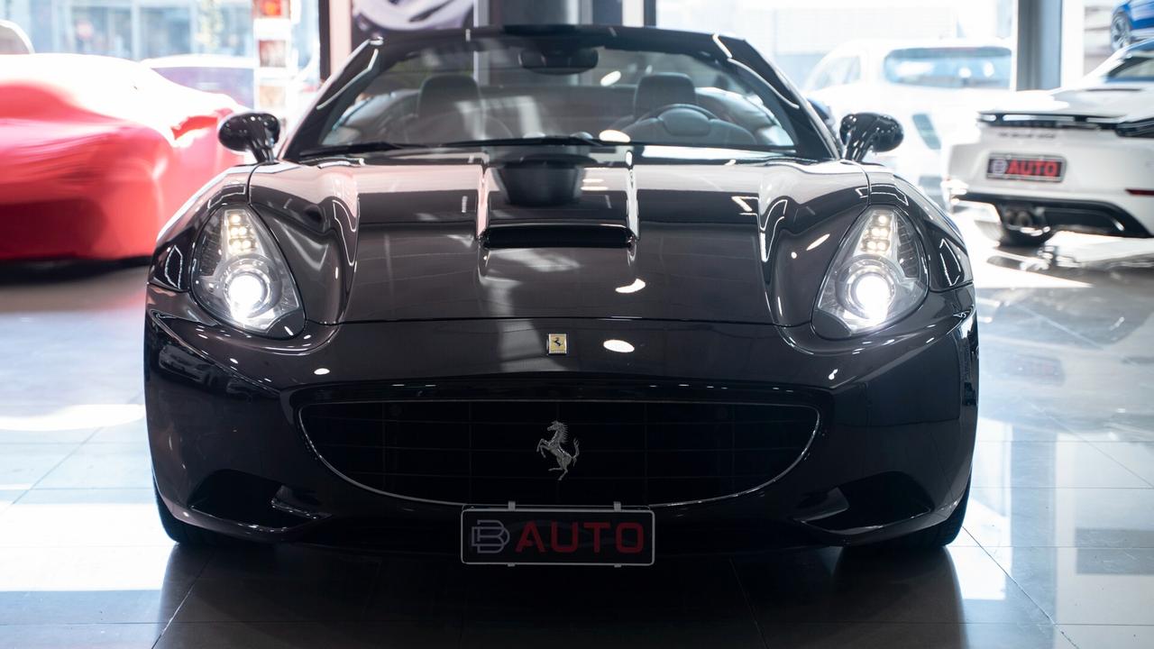 Ferrari California 4.3 DCT CABRIO CARBOCERAMIC 20" *SERVICE FERRARI*