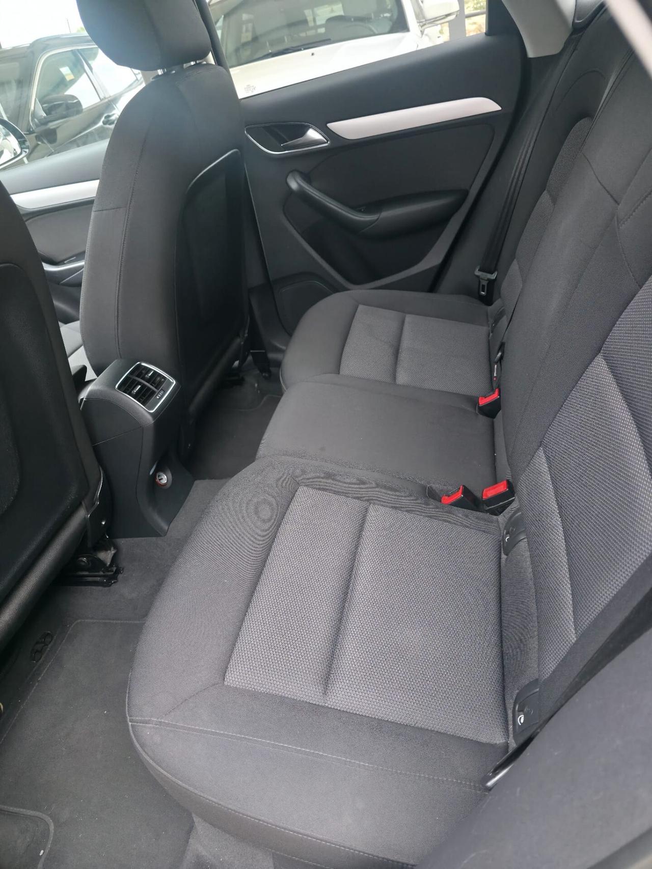 Audi Q3 2.0 TDI 150 CV Sport
