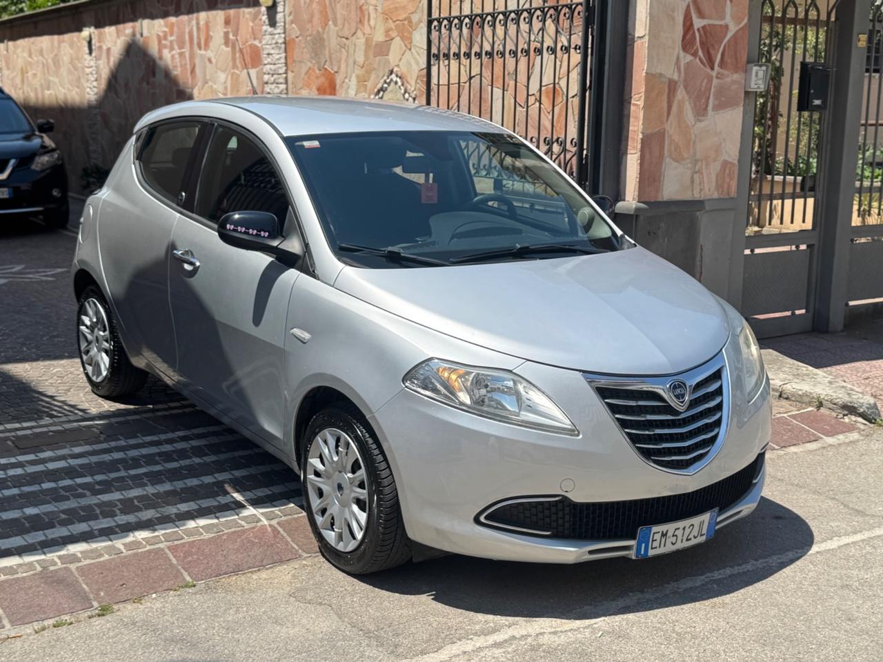 Lancia Ypsilon 1.2 69 CV 5 porte GPL Ecochic Gold