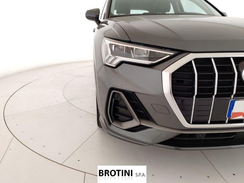 Audi Q3 35 TDI S Line Edition