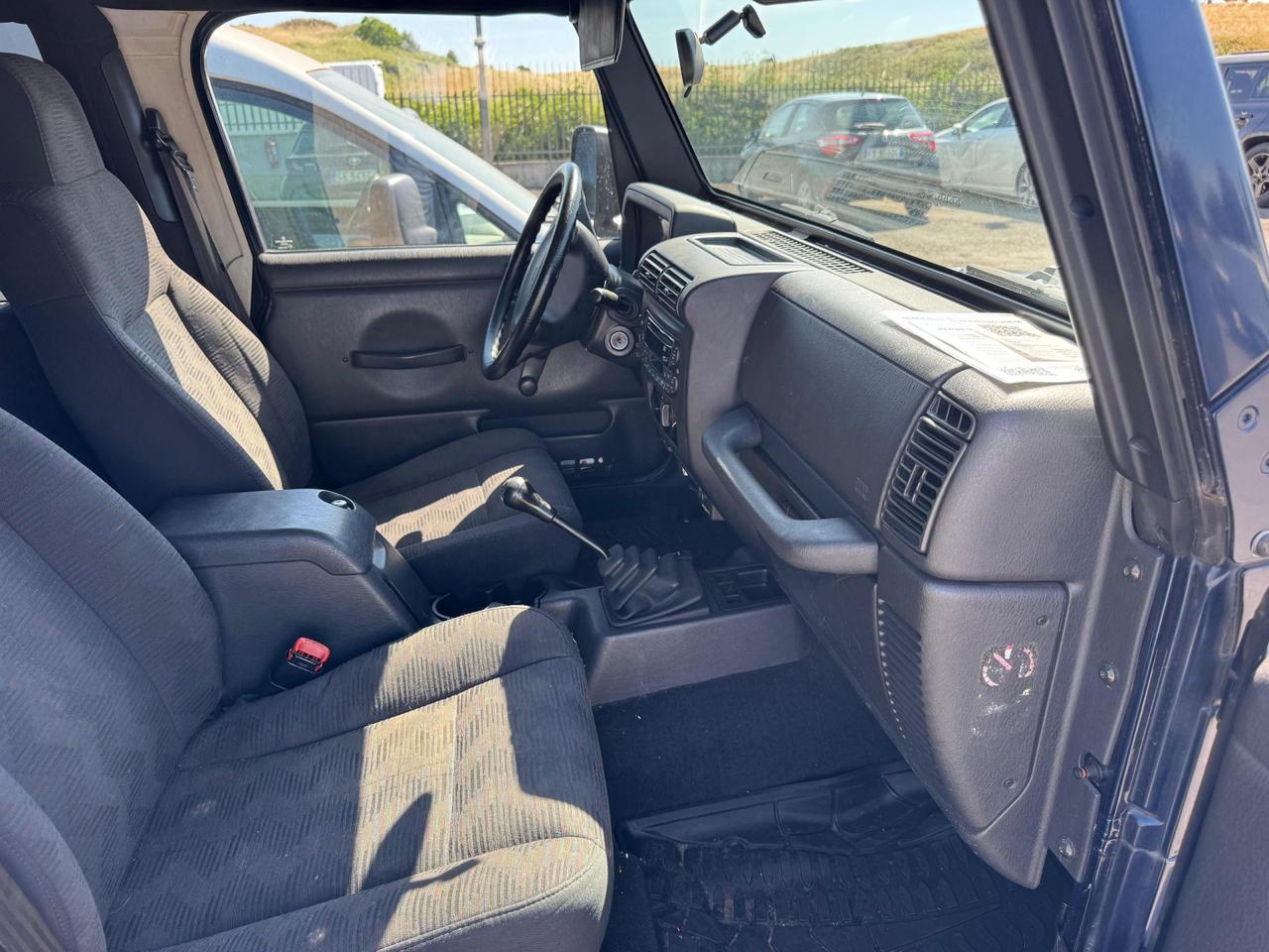 Jeep Wrangler Hard Top 2.4 Sport