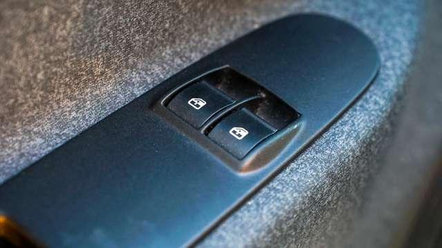 Lancia Ypsilon 1.2 5posti Blutooth Sedile guida regol. altezza