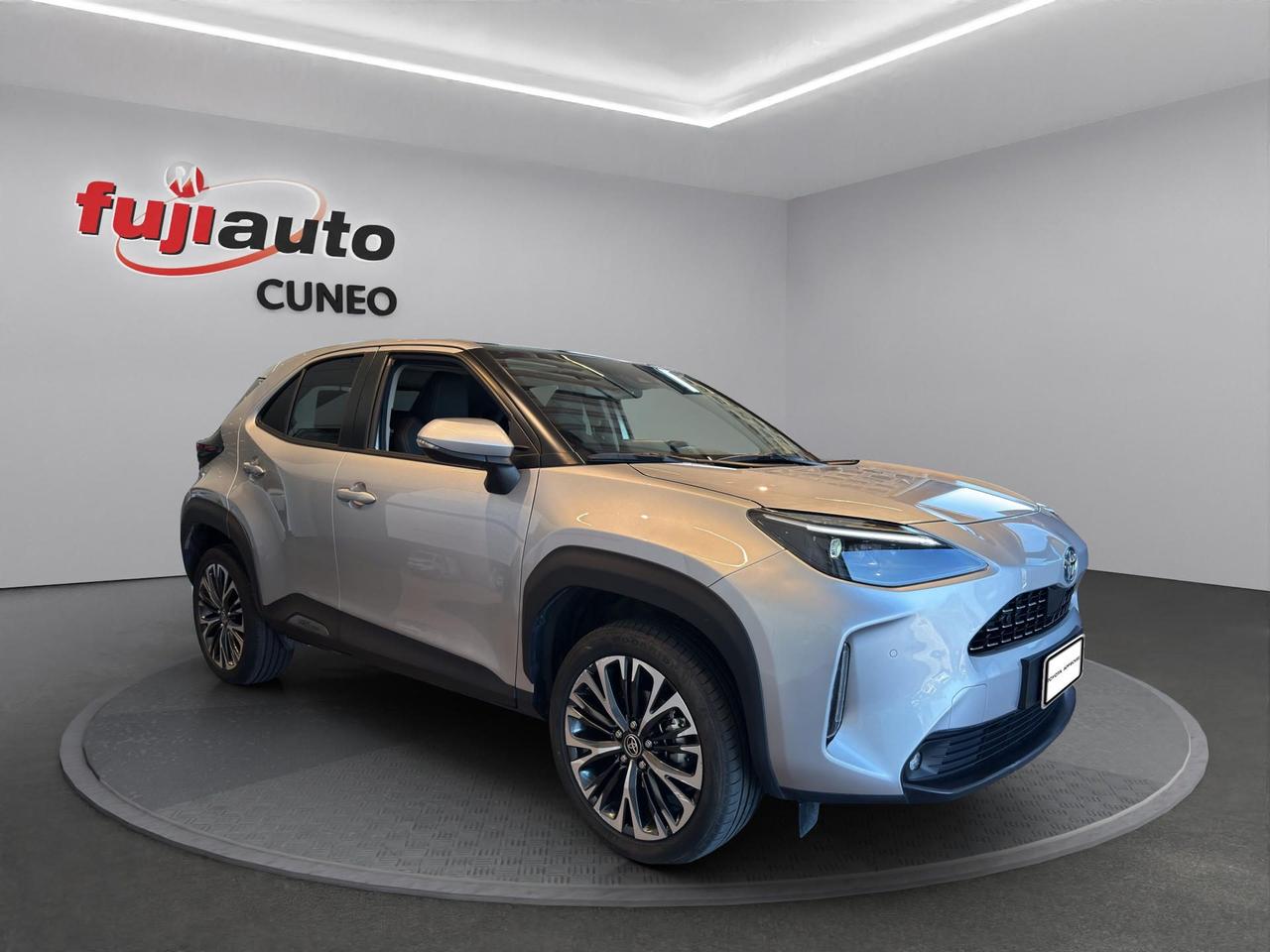 Toyota Yaris Cross 1.5h Lounge fwd 116cv e-cvt