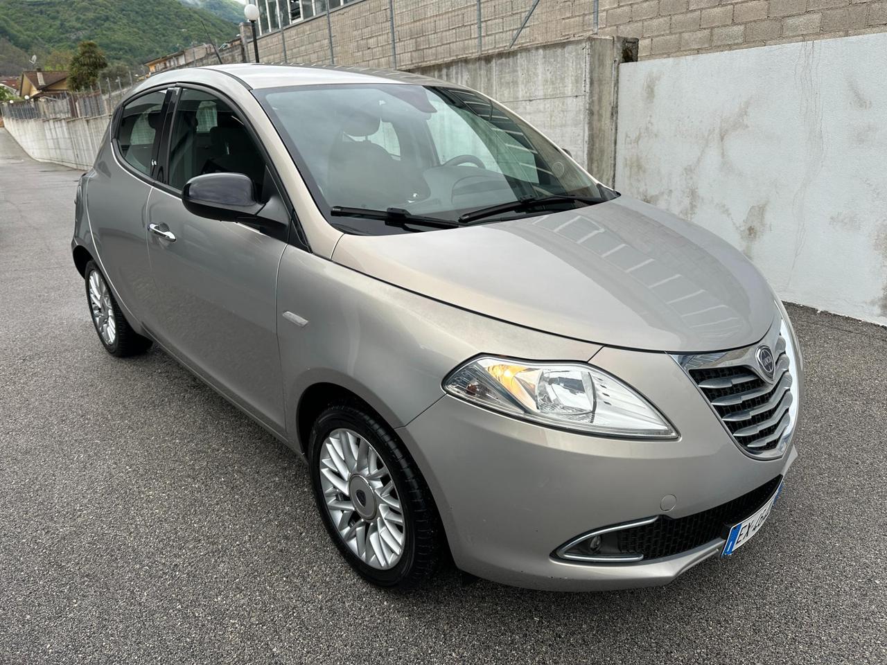 Lancia Ypsilon 5 Porte Ypsilon 1.3 mjt Gold s&s 95cv