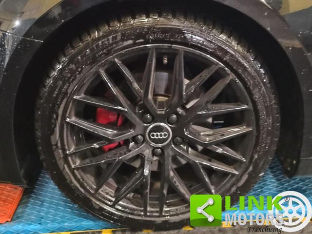 AUDI TT Coupé 2.0 TFSI S line