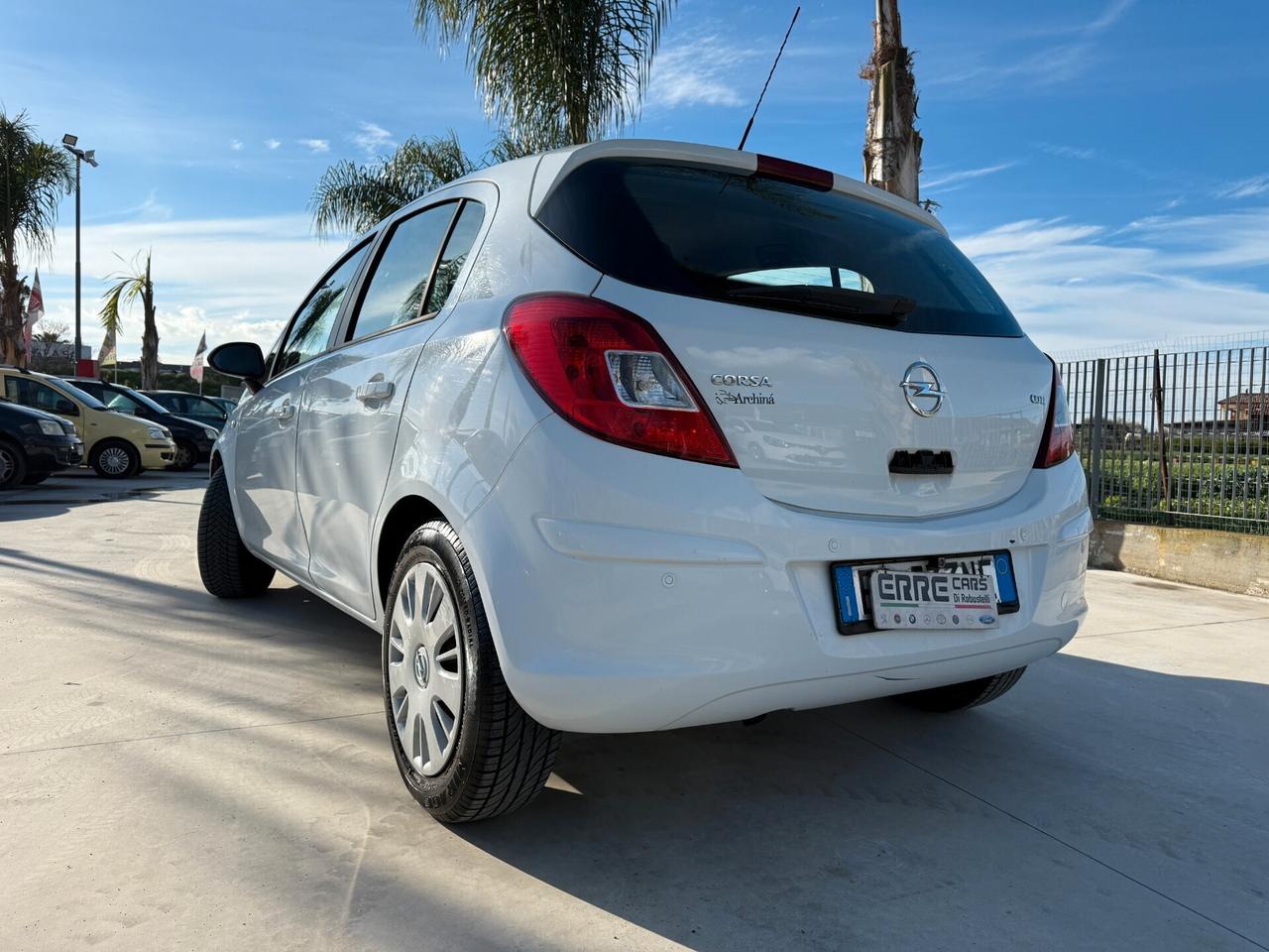 OPEL CORSA ANNO 10/2013 1.3 DIESEL 75 CV