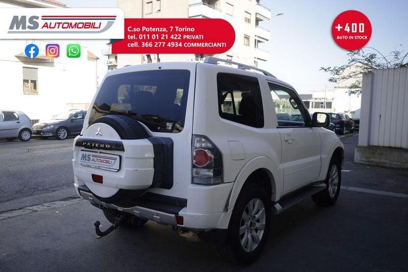 Mitsubishi Pajero Mitsubishi Pajero 3.2 DI-D 16V aut. 3p. Instyle DPF GANCIO TRAINO Unicoproprietario