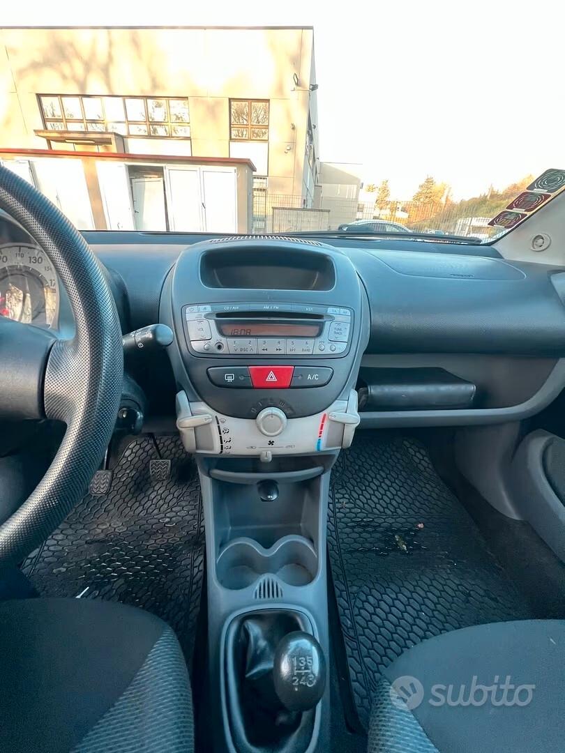 Toyota Aygo 1.0 12V VVT-i 3 porte Sol