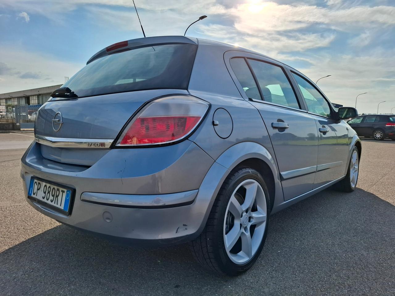 Opel Astra 1.7 CDTI 101CV 5 porte Cosmo