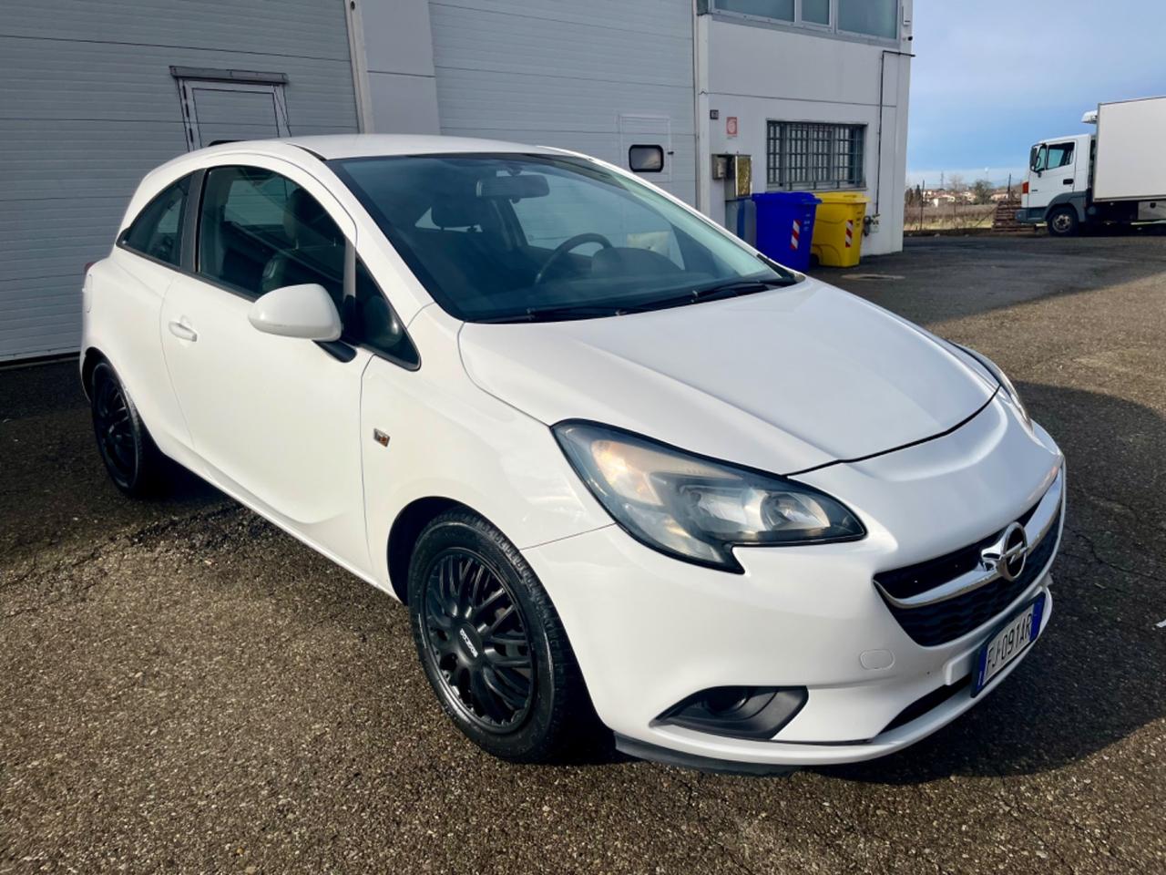 Opel Corsa 1.4GPL 122.000km 2017 per neopatentati