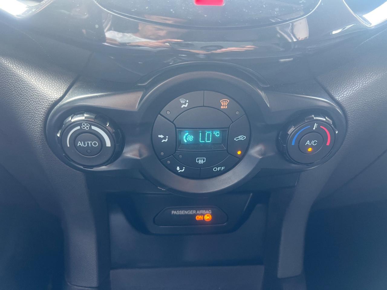 Ford EcoSport 1.5 110 CV Powershift Business