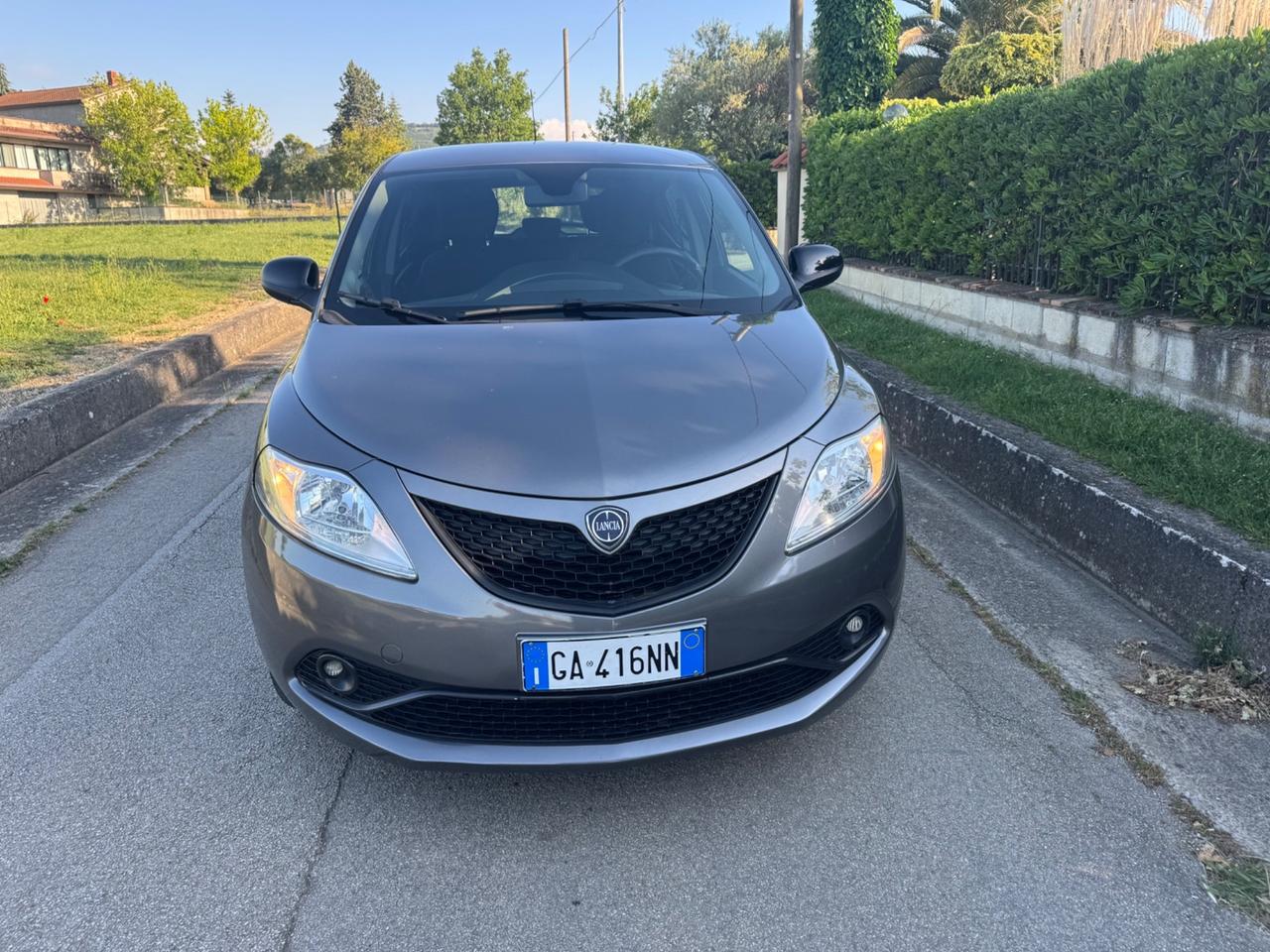 Lancia Ypsilon 1.2 69 CV 5 porte S&S Gold