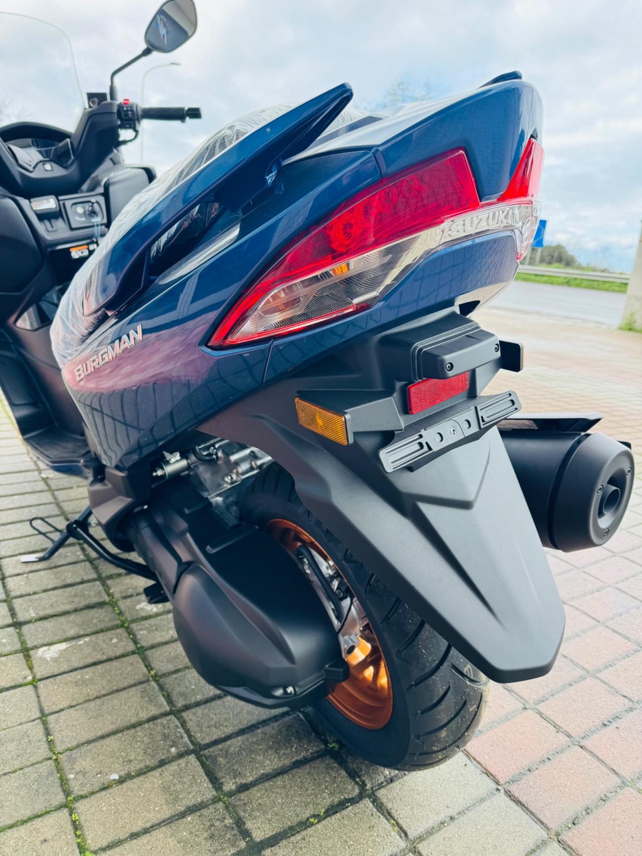 Suzuki Burgman 400