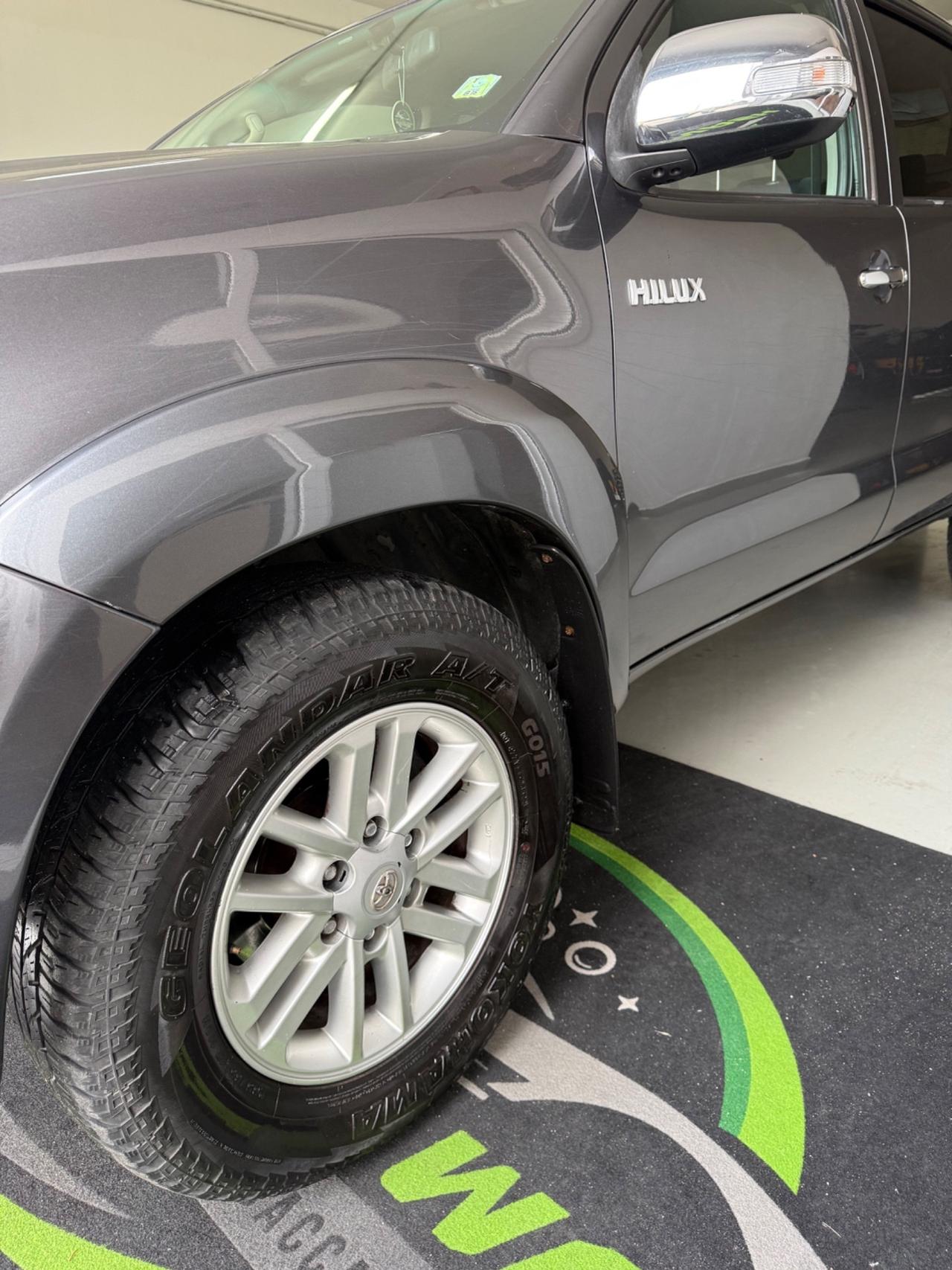 Toyota Hilux 3.0 D-4D aut.4WD 4p. DC Stylex