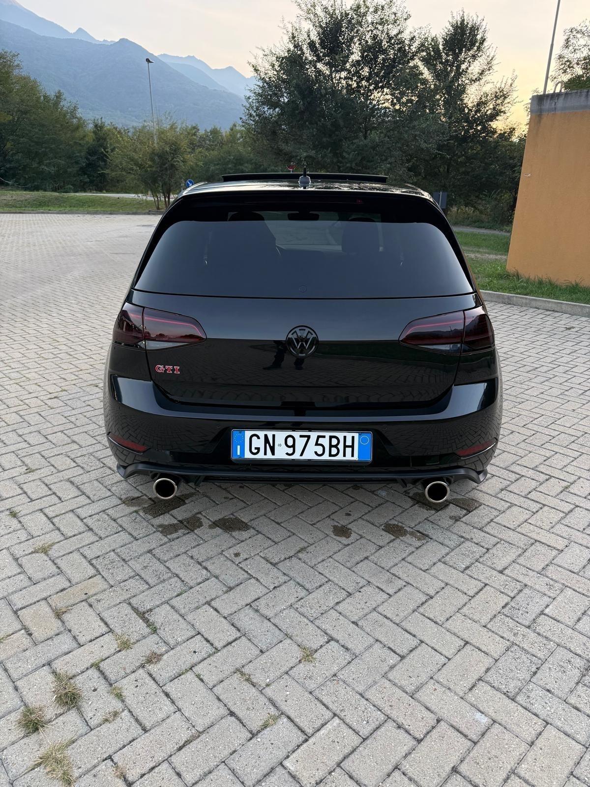 Volkswagen Golf GTI Performance 2.0 245 CV TSI DSG 5p. BMT